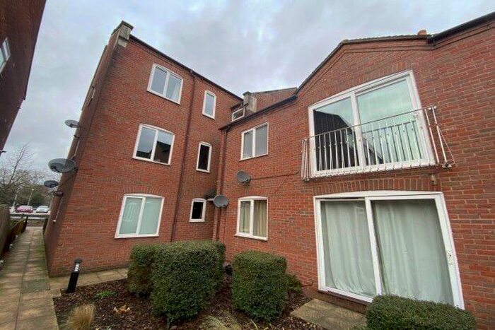 1 Bedroom Flat To Rent In St. Chads Court, Lichfield, WS13