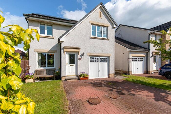 4 Bedroom Detached House For Sale In Christie Place, Perth, PH1