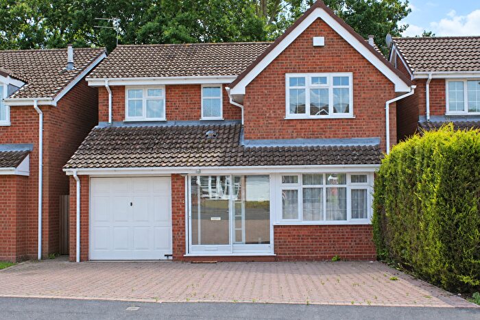 4 Bedroom Detached House For Sale In Ullswater Road, Willenhall, West Midlands, WV12