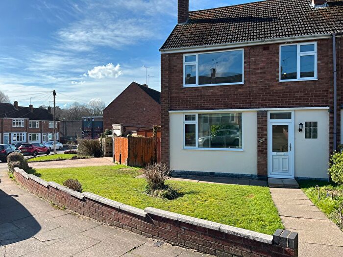 3 Bedroom End Terrace House To Rent In Harold Road, Stoke Hill Estate, Coventry, CV2