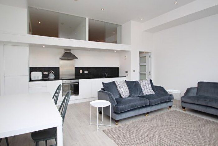 2 Bedroom Flat To Rent In Albion Street, Glasgow, G1