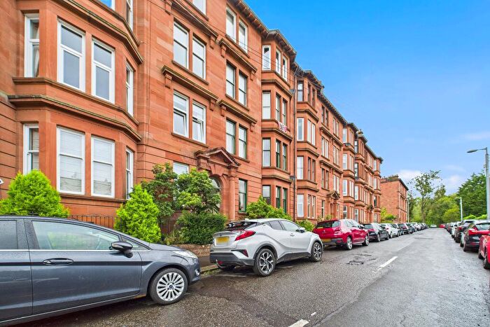 2 Bedroom Flat To Rent In -, Kennyhill Square, G31