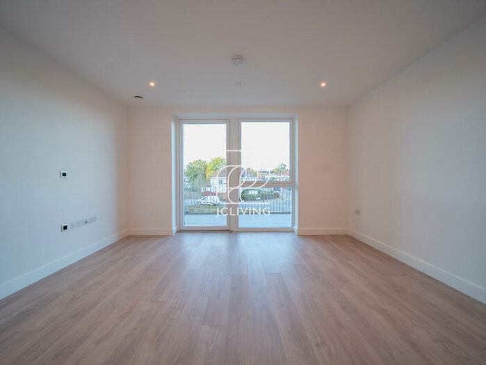 2 Bedroom Flat To Rent In Affinity House, London, HA0