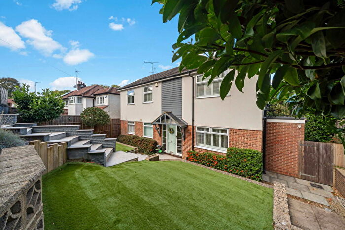 4 Bedroom Detached House For Sale In Drive Spur, Kingswood, Tadworth, KT20