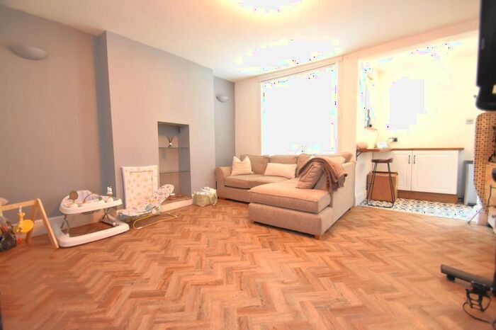 2 Bedroom Flat To Rent In Nightingale Road, Southsea, PO5