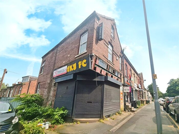 Property To Rent In Keighley Road, Bradford, West Yorkshire, BD9