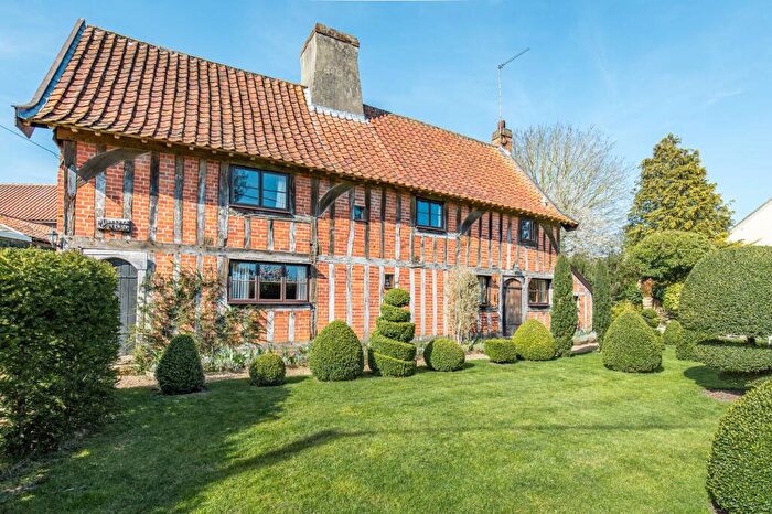 4 Bedroom Detached House For Sale In Magnificent Th Century Home With Bed Annexe In East Bilney, NR20