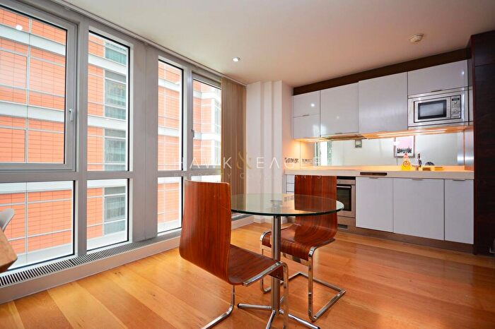 Studio To Rent In Fairmont Avenue, London, Greater London., E14