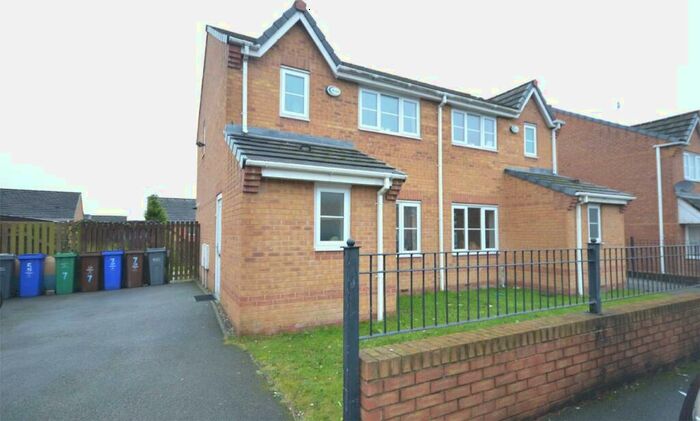 3 Bedroom Semi-Detached House To Rent In Everside Drive, Cheetwood, Manchester, Manchester, M8