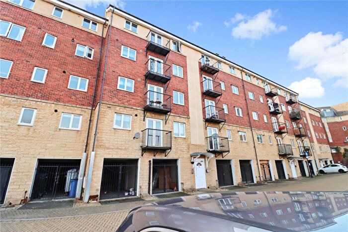 2 Bedroom Flat For Sale In Chillingham Road, Heaton, Newcastle Upon Tyne, NE6