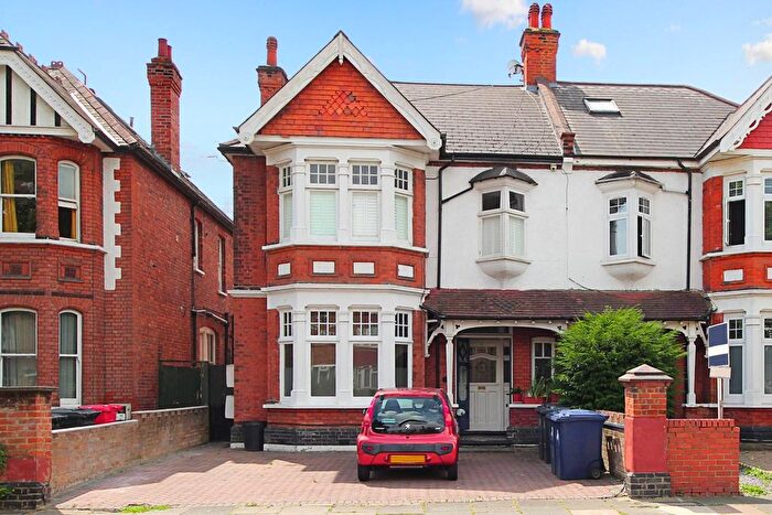 1 Bedroom Flat To Rent In Oakley Avenue, London, W5