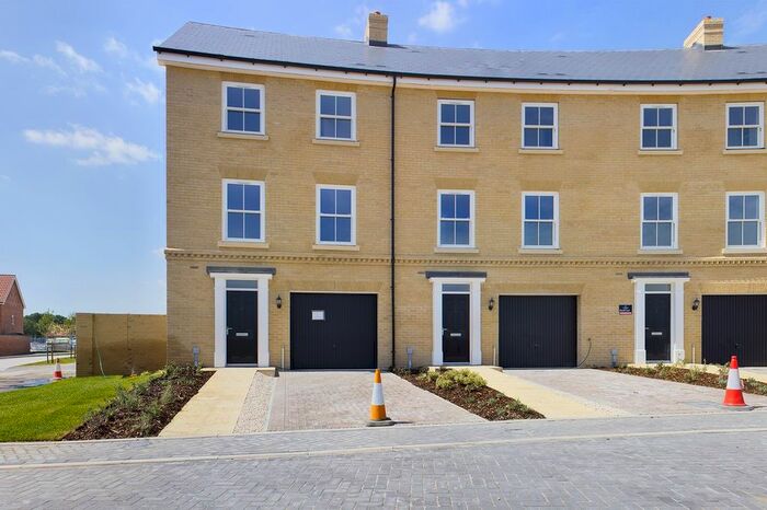 4 Bedroom Town House To Rent In Clyde Drive, Kilverstone, Thetford, IP24