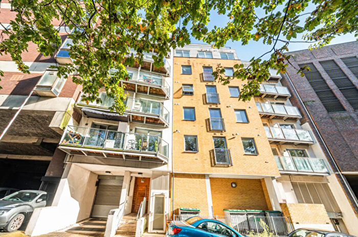 2 Bedroom Apartment For Sale In Tetty Way, Bromley, BR1