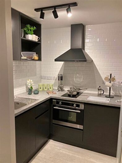 Studio To Rent In Lady Lawson Street, Edinburgh, EH3