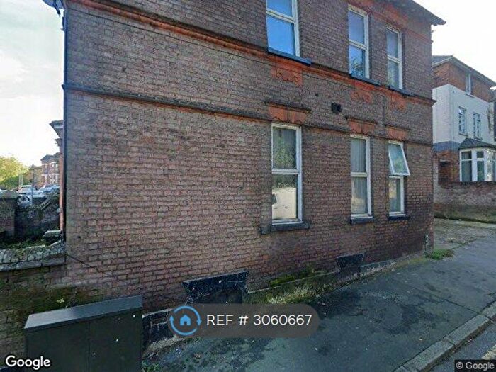 1 Bedroom Semi Detached House To Rent In Stockwood Crescent, Luton, LU1