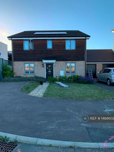 3 Bedroom Detached House To Rent In Redwing Place, Corby, NN17