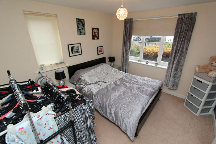 2 Bedroom Apartment To Rent In Shining Bank, Handsworth, S13