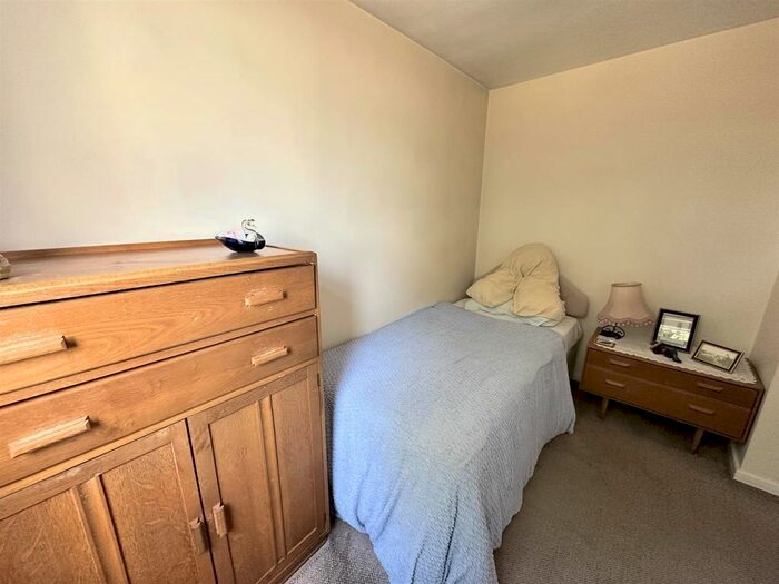 2 Bedroom Detached Bungalow For Sale In Gresley Woodlands, Church Gresley, Swadlincote, DE11