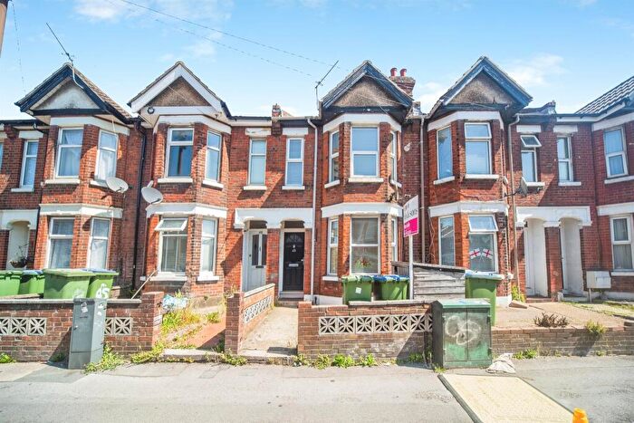 2 Bedroom Terraced House For Sale In Romsey Road, Southampton, SO16