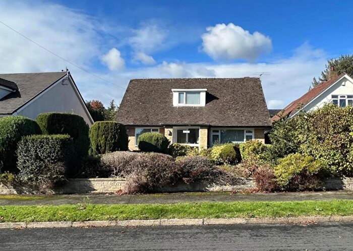 3 Bedroom Detached House For Sale In Park Road, Heswall, CH60