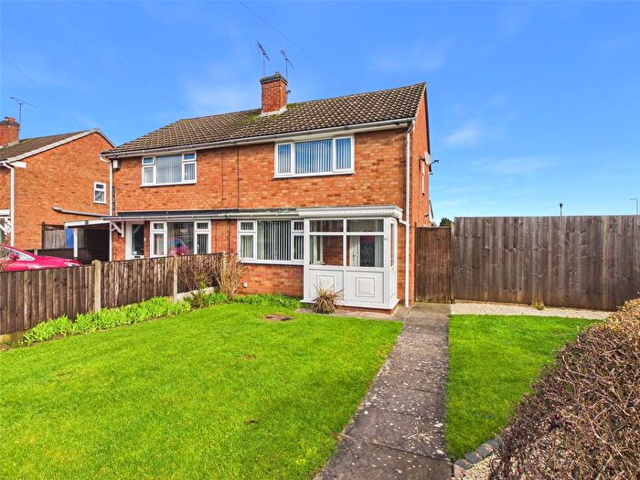 3 Bedroom Semi Detached House For Sale In Ambleside Drive, Worcester, Worcestershire, WR4