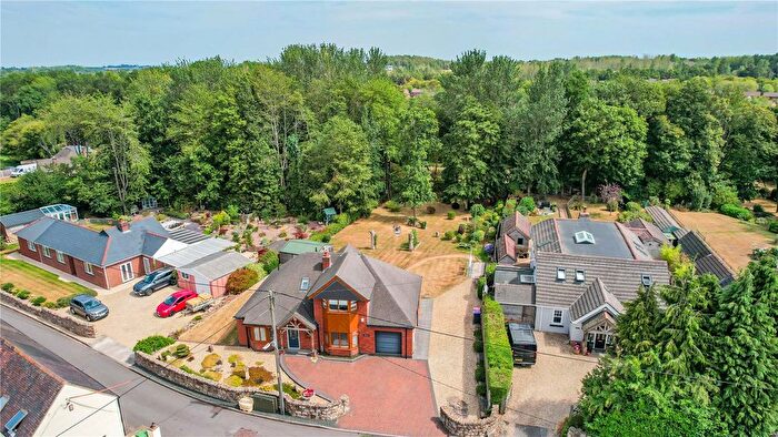 3 Bedroom Bungalow For Sale In The Rock, Telford, Shropshire, TF3