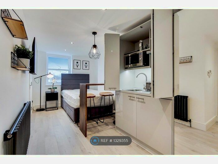 Studio To Rent In London, London, NW1