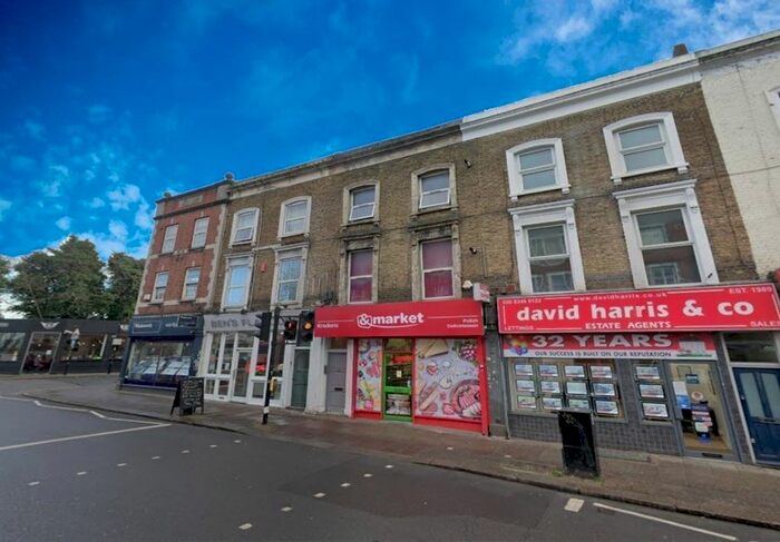 1 Bedroom Flat To Rent In Regents Park Road, London, N3