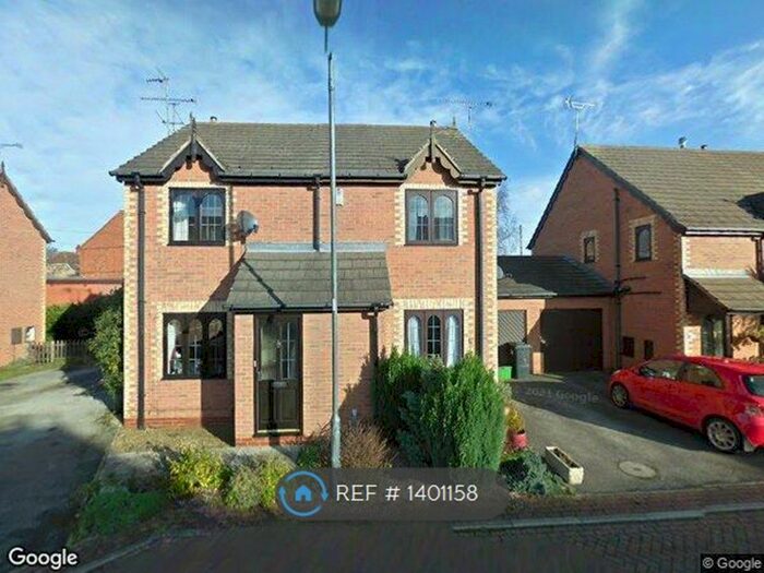 3 Bedroom Semi-Detached House To Rent In Idle Court, Bawtry, DN10
