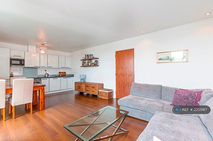1 Bedroom Flat To Rent In St. John's Hill, London, SW11