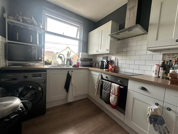 1 Bedroom Flat To Rent In Duckmoor Road Ashton, Bristol, BS3