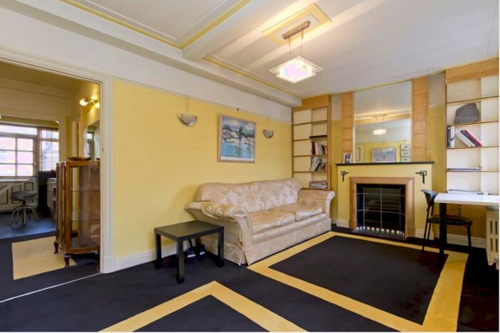 1 Bedroom Flat To Rent In Coram Street, London, WC1N