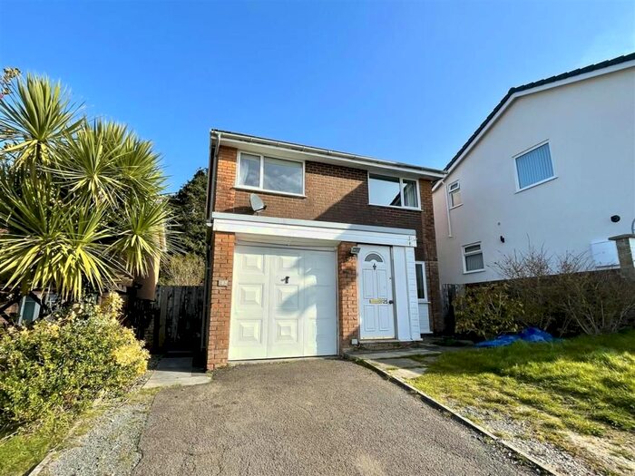 3 Bedroom Detached House For Sale In Maesceinion, Aberystwyth, SY23