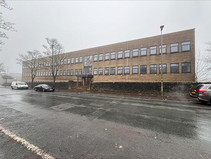 1 Bedroom Apartment To Rent In Spring Hall Lane, Halifax, HX1