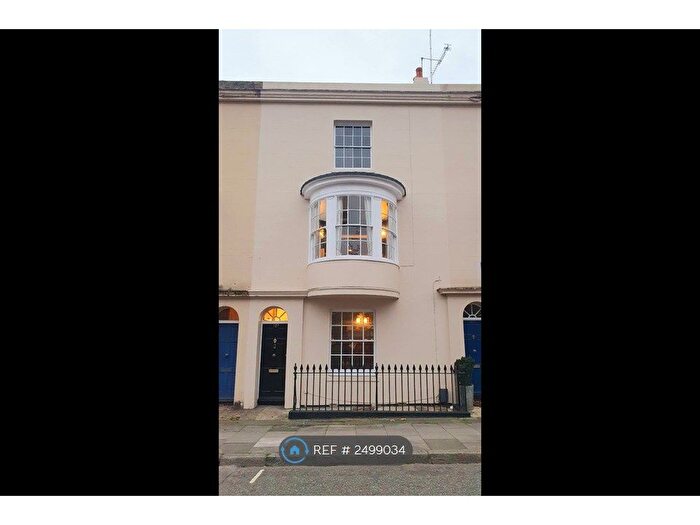 2 Bedroom Terraced House To Rent In Bernard Street, Southampton, SO14