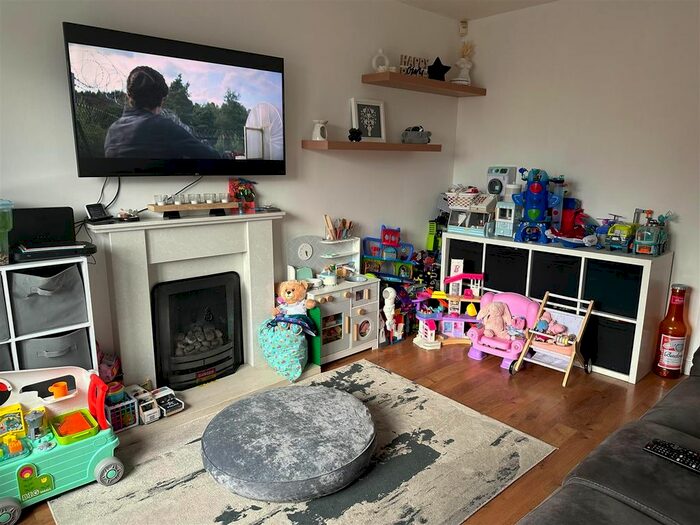 2 Bedroom Semi-Detached House For Sale In South Park Mews, Brierley Hill, DY5