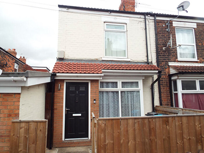 2 Bedroom End Of Terrace House To Rent In Leslie Avenue, HU8