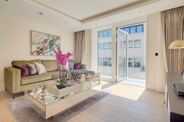 1 Bedroom Flat To Rent In Strand, London, WC2R