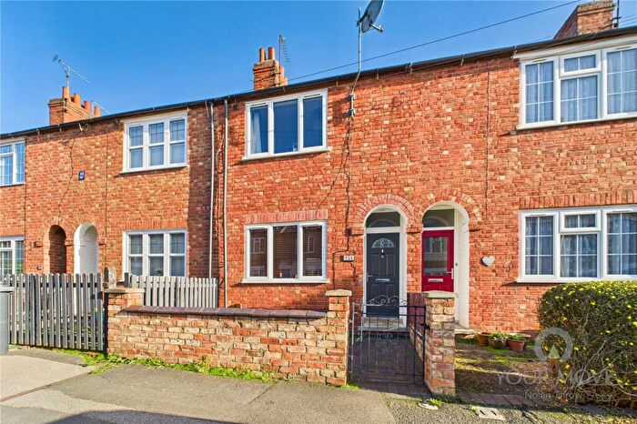 3 Bedroom Terraced House For Sale In Ashwood Road, Duston, Northampton, Northamptonshire, NN5