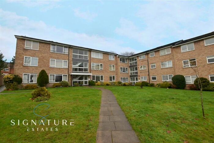 Property To Rent In Hempstead Road, Watford, WD17