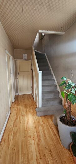 3 Bedroom Semi Detached House For Sale In Carlyle Avenue, Southall, UB1