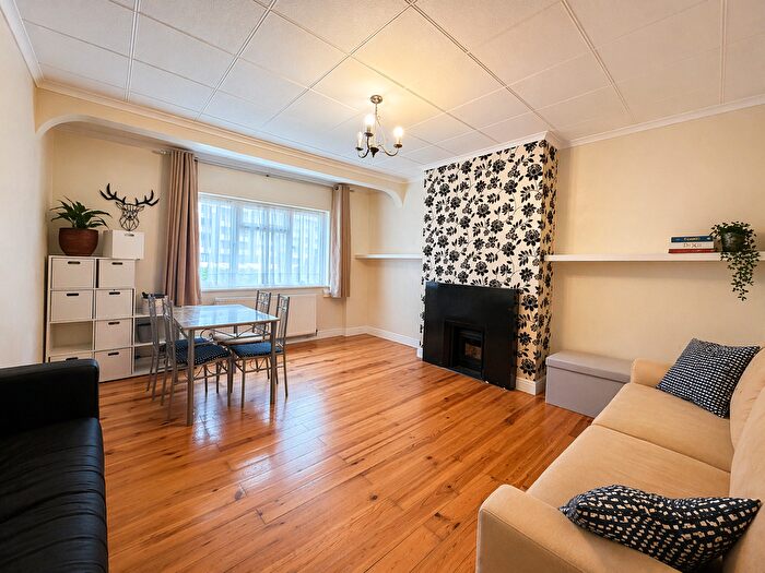 2 Bedroom Flat To Rent In Raglan Court, Empire Way, Wembley, HA9