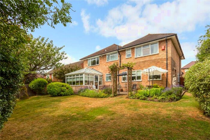 4 Bedroom Detached House For Sale In Moreland Drive, Gerrards Cross, Buckinghamshire, SL9