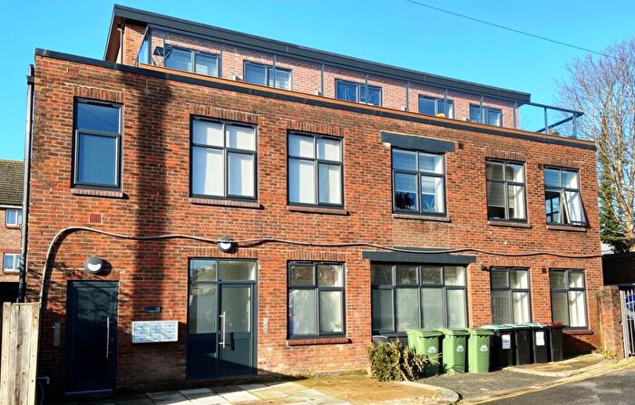 1 Bedroom Flat To Rent In Sheridan Terrace, Hove, BN3