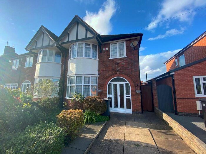 3 Bedroom Semi-Detached House To Rent In Alvaston Road, Leicester, Leicestershire, LE3