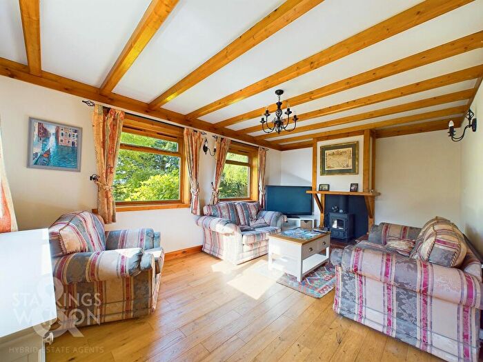 3 Bedroom Chalet For Sale In Pond Lane, Upper Holton, Halesworth, IP19
