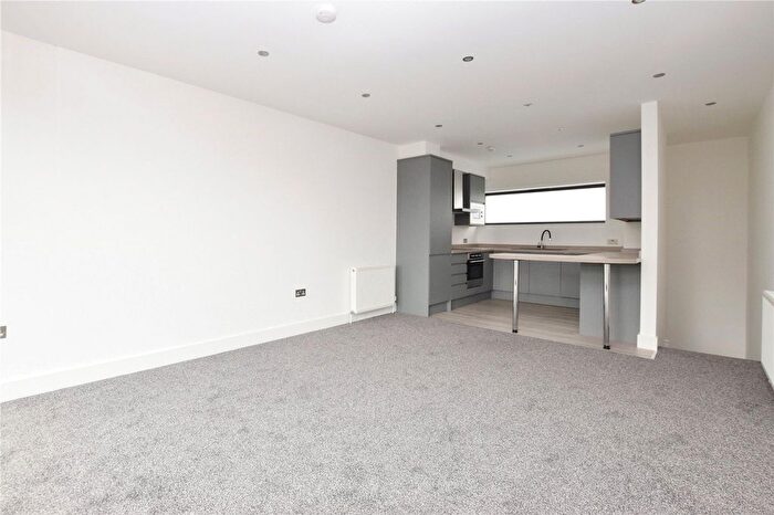 1 Bedroom Maisonette To Rent In Clark Mews, Watford, WD18
