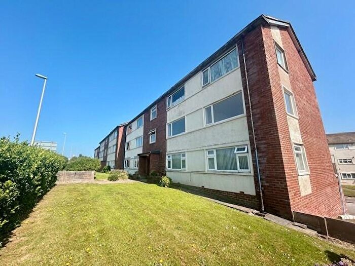 2 Bedroom Apartment To Rent In Lindsay Court, Blackpool, FY8