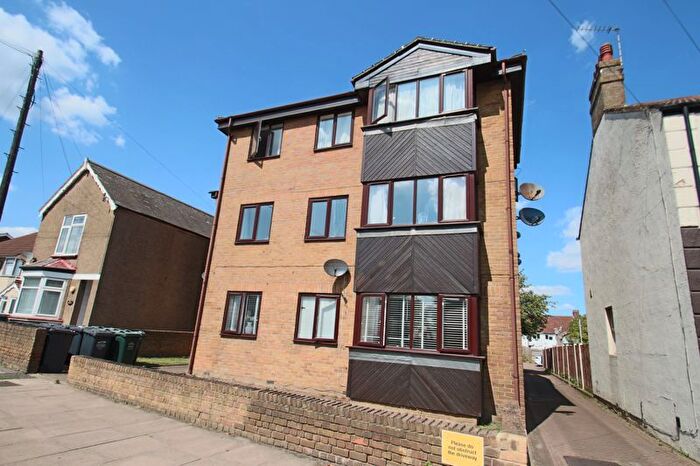 1 Bedroom Flat To Rent In The Brent, Dartford, Kent, DA2