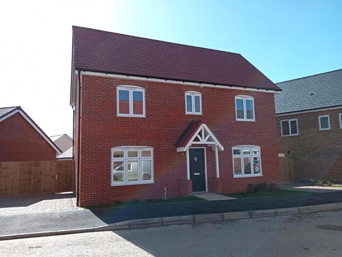 3 Bedroom House To Rent In Horseshoe Way, Ash, Canterbury, Kent, CT3